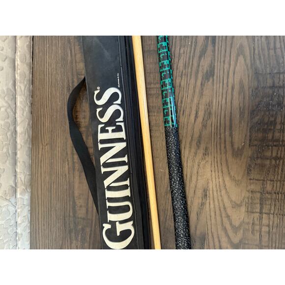 Vintage Guinness Pool Cue - 2-Piece with Logo Bag - Picture 6 of 10